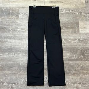 UA stretch straight leg work out pants